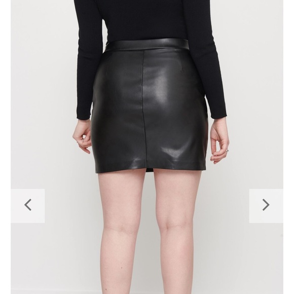 🌻2/$50🌻 Kendra faux leather mini skirt - Picture 5 of 10